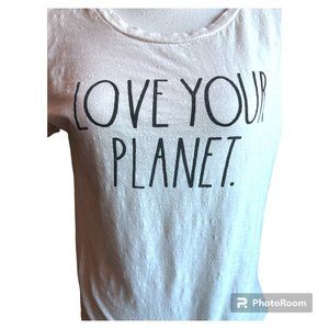 Earth Day, April 22  T Shirt  Love your Planet Medium  (B1)